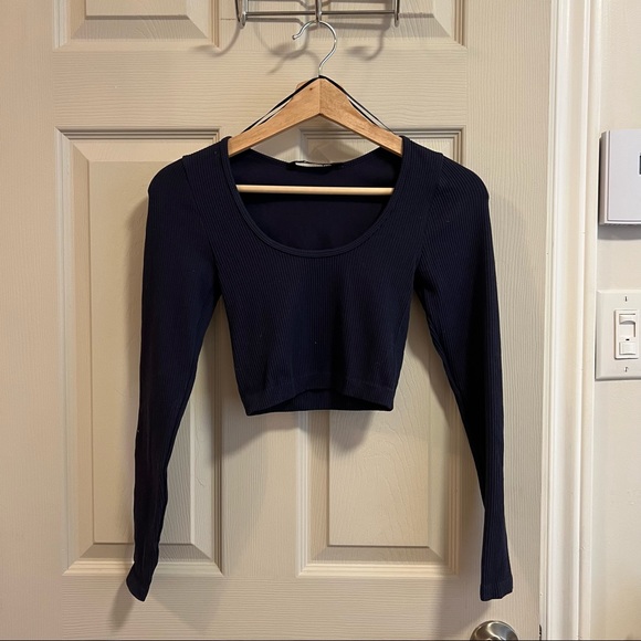 Stradivarius Cropped Top - Picture 4 of 5